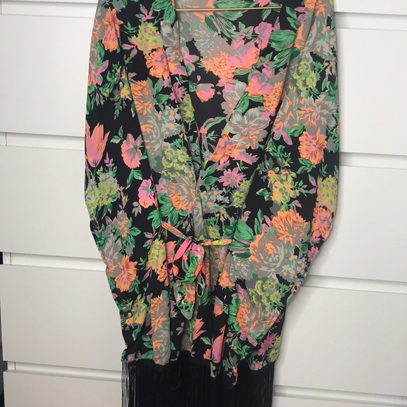 Floral Kimono - Picture 5 of 6